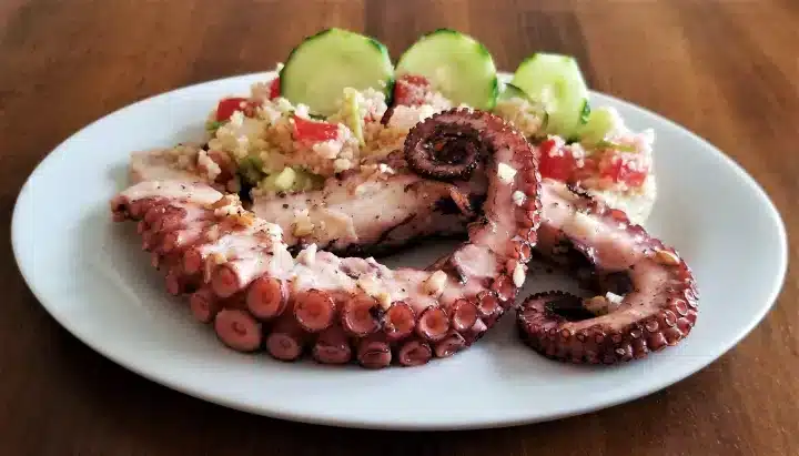 Pulpo Enchipotlado (Octopus in Chipotle Sauce) 