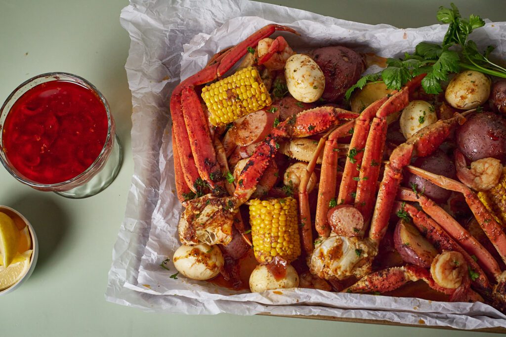 Buttery Cajun Seafood Boil with Zesty Sauce 