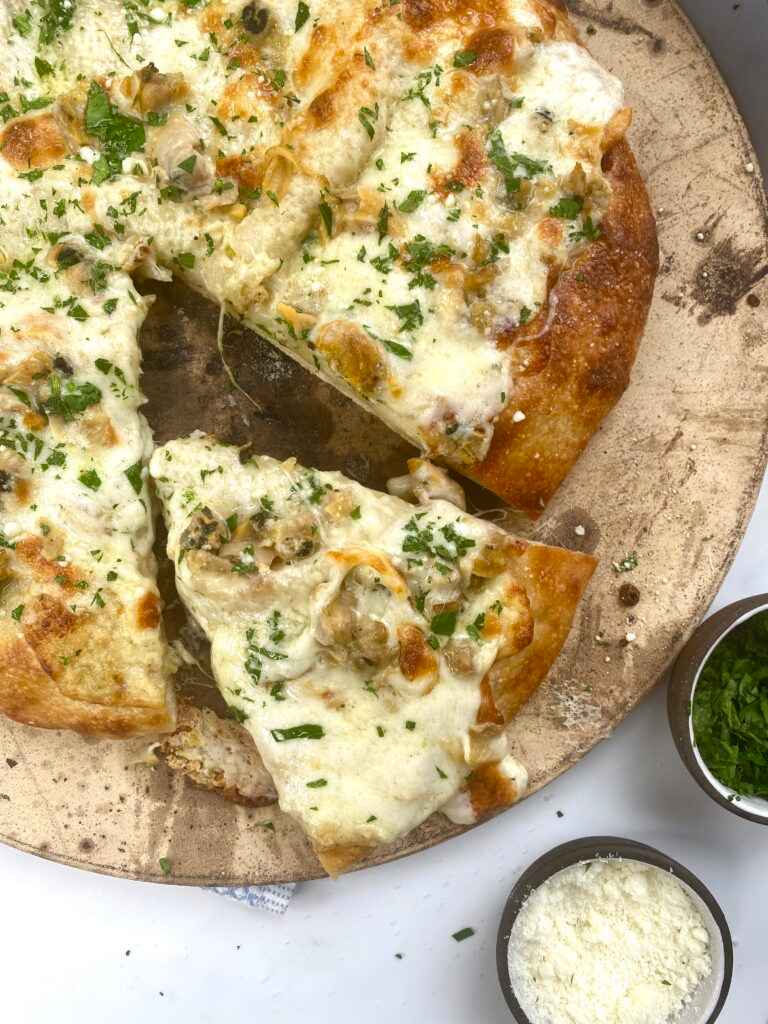 Clam and Garlic White Pizza 