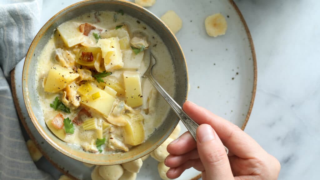 a bowl of clam chowder