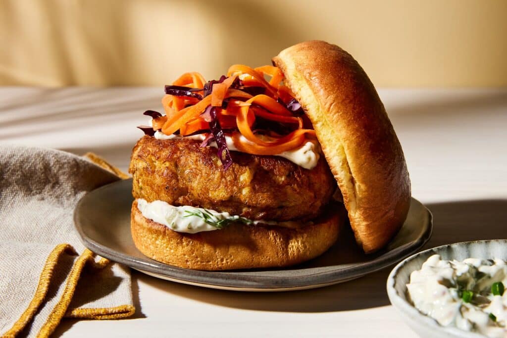 crab cake sandwich with spread