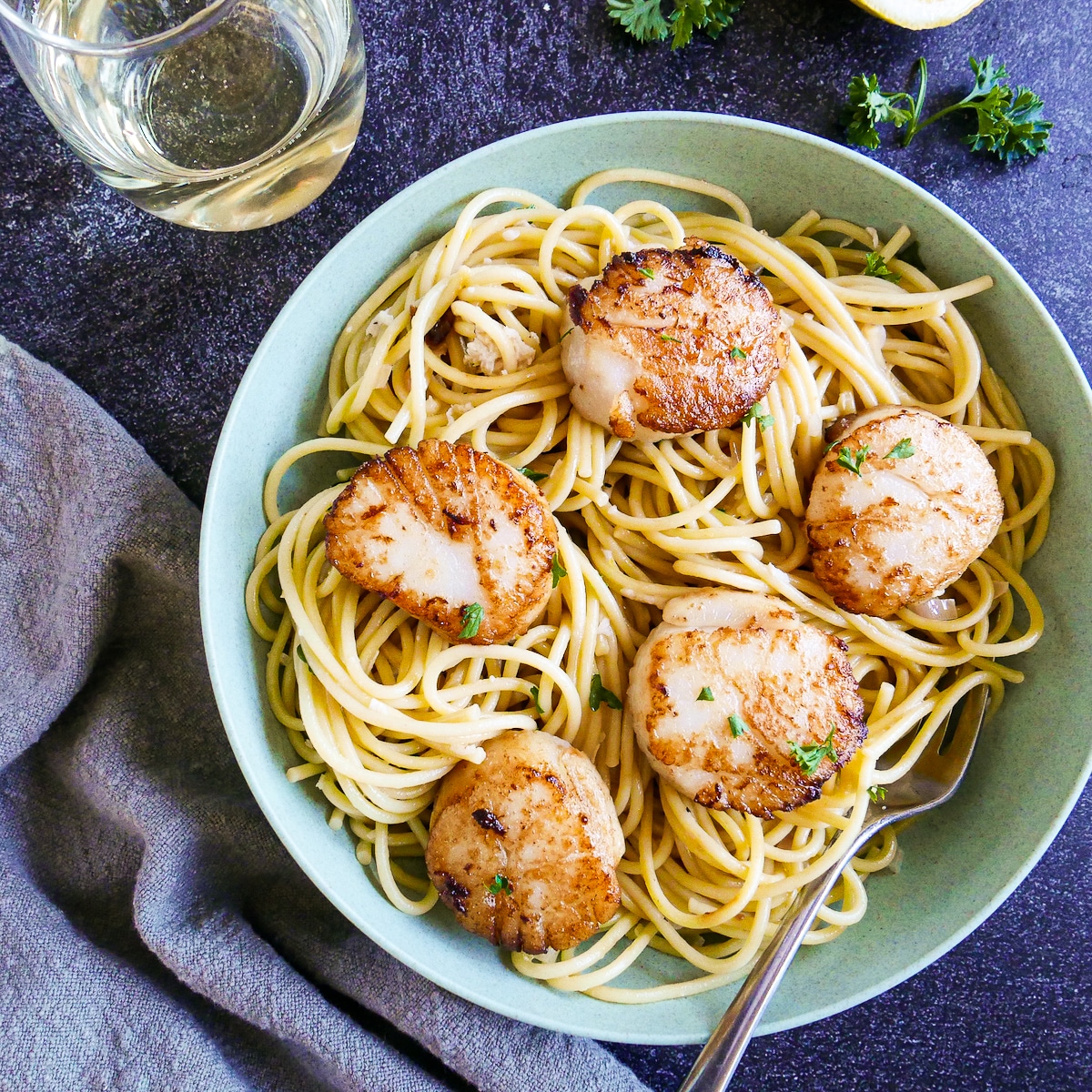 creamy scallop linguine bowl creamy scallop linguine bowl
